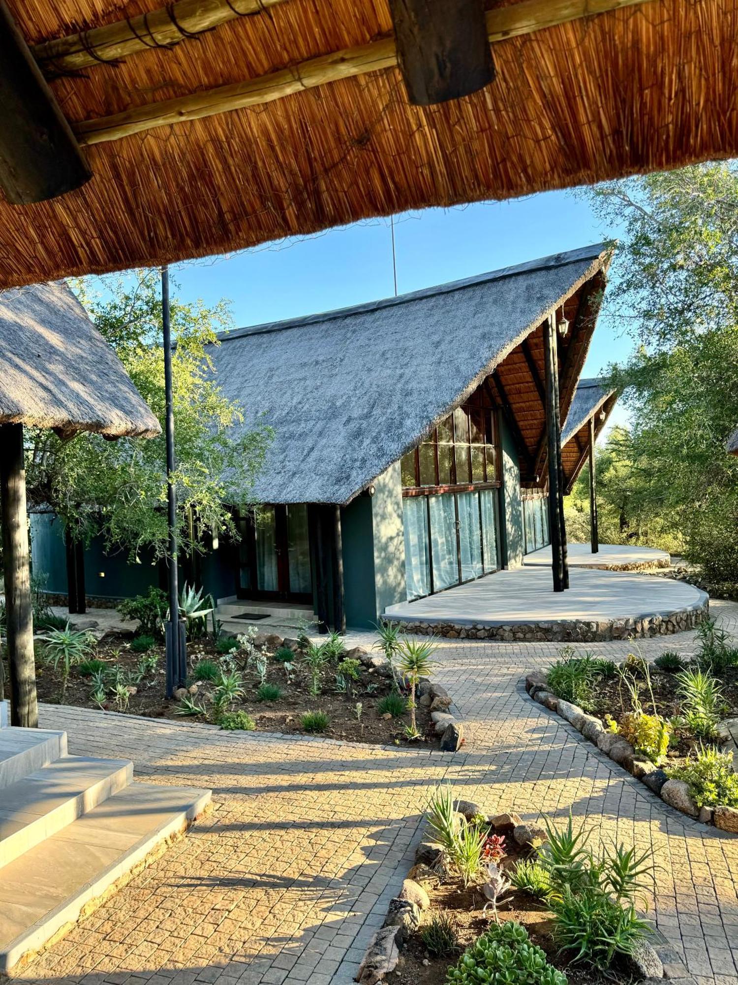 Pangolin Game Lodge - Self Catering, Incl 2 Game Drives Per Day Matlhagame エクステリア 写真