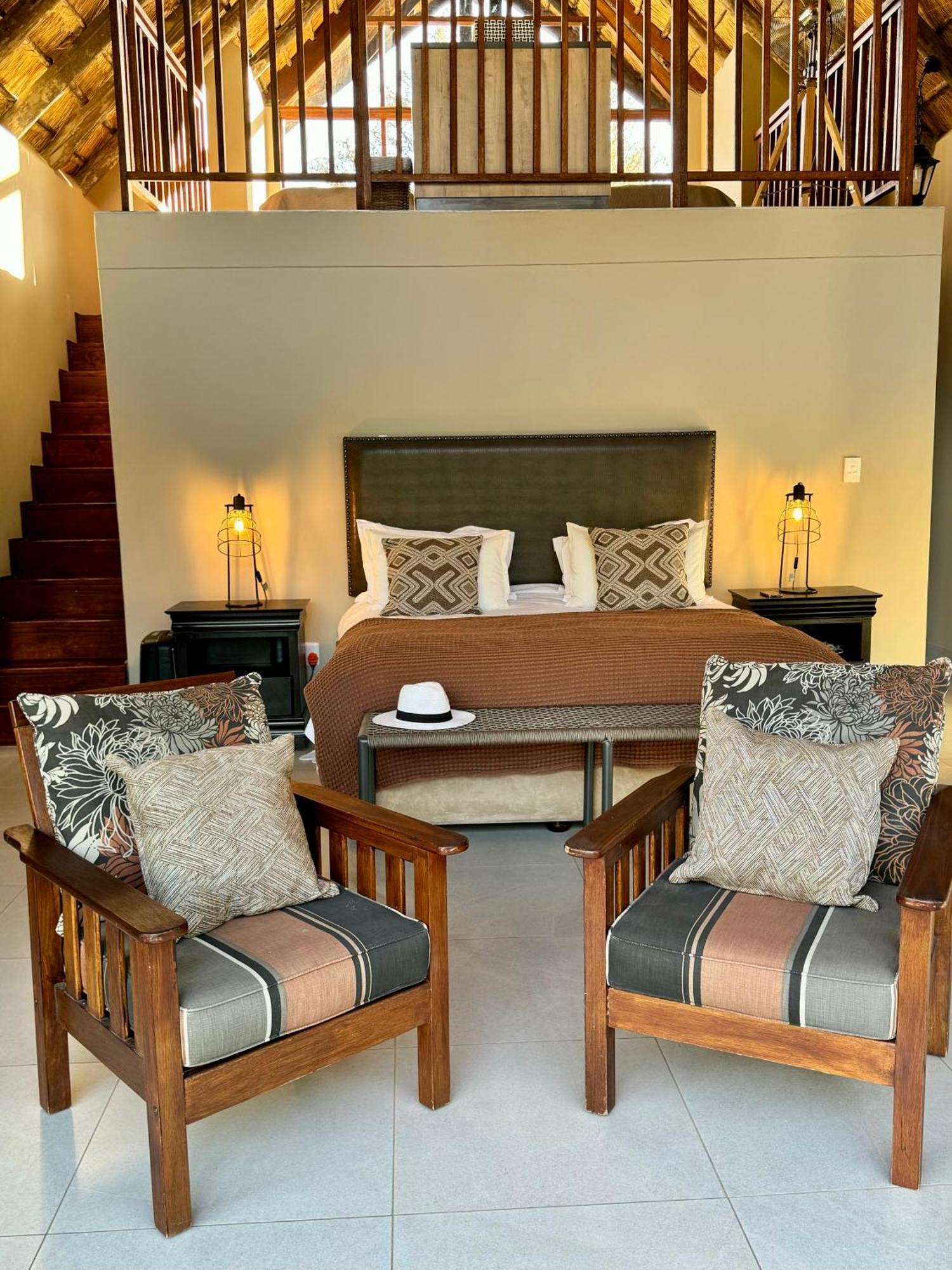 Pangolin Game Lodge - Self Catering, Incl 2 Game Drives Per Day Matlhagame エクステリア 写真