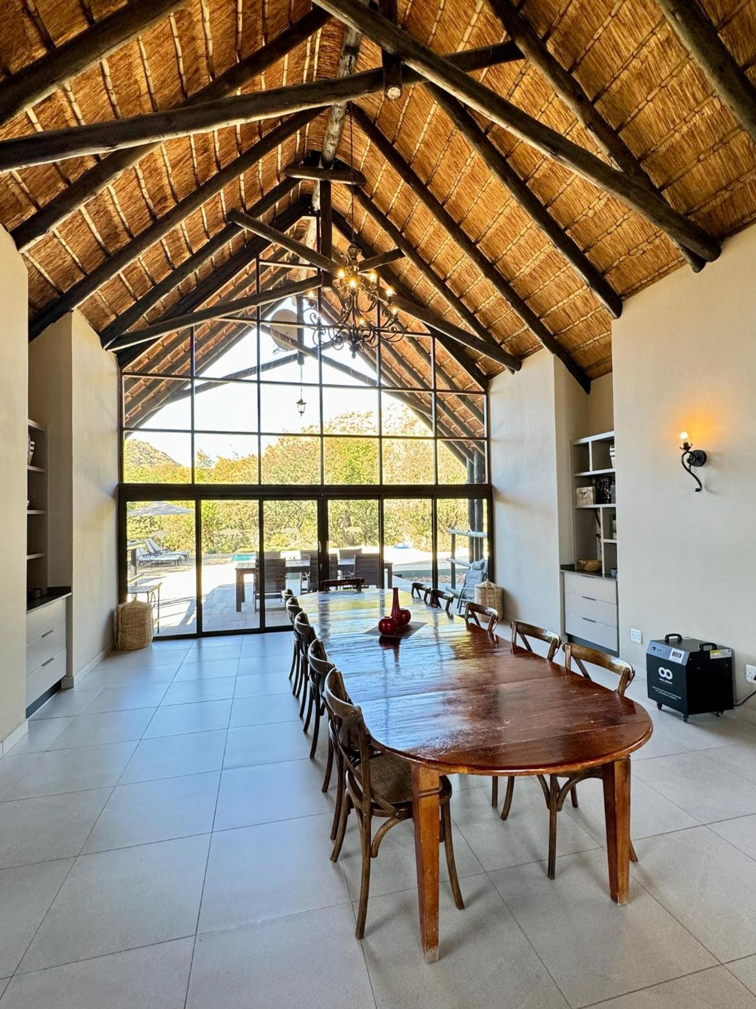 Pangolin Game Lodge - Self Catering, Incl 2 Game Drives Per Day Matlhagame エクステリア 写真