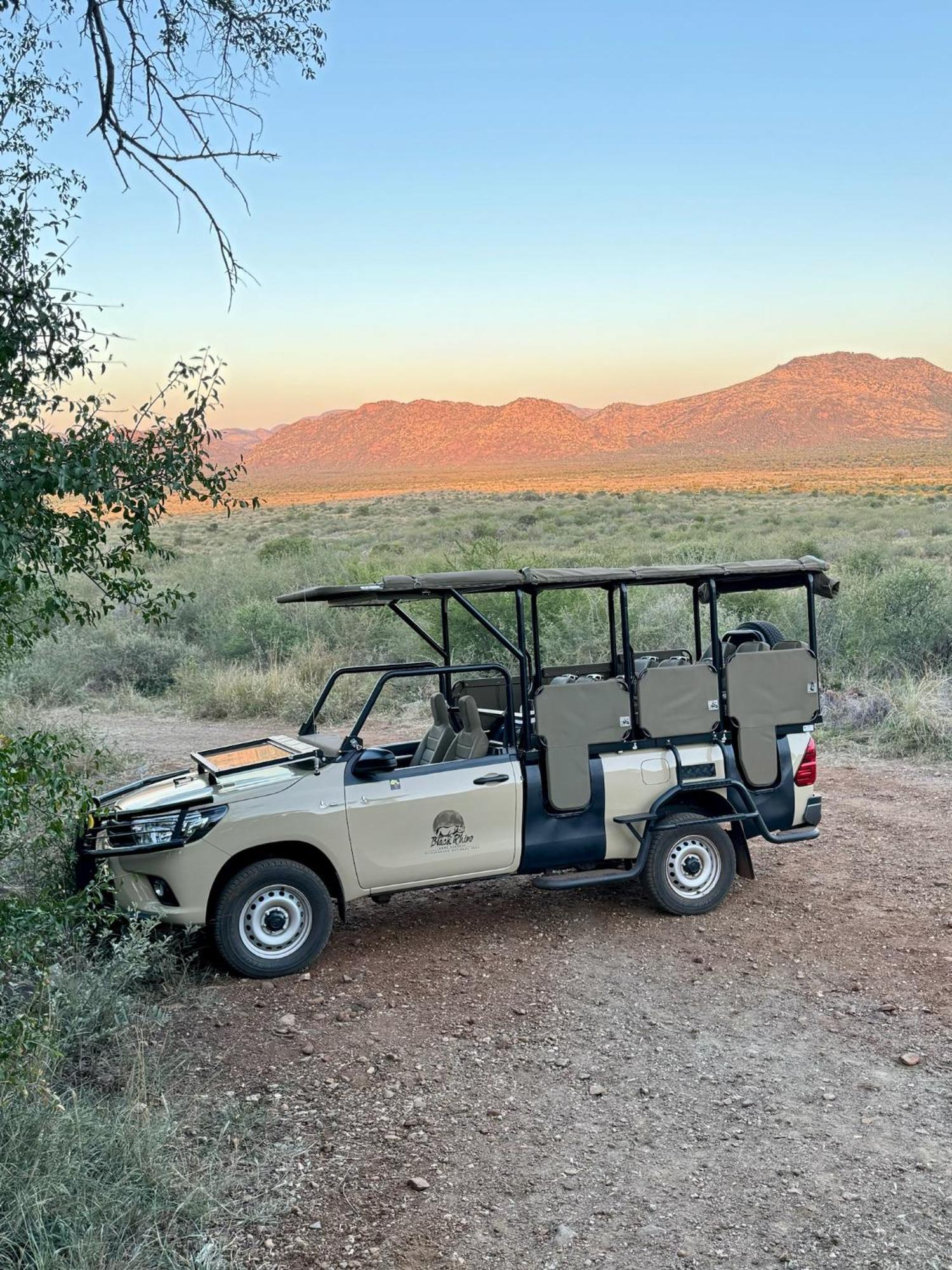 Pangolin Game Lodge - Self Catering, Incl 2 Game Drives Per Day Matlhagame エクステリア 写真