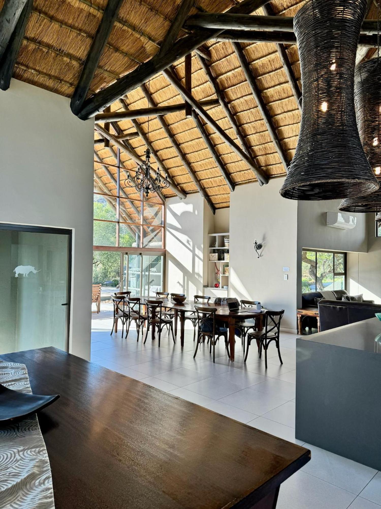 Pangolin Game Lodge - Self Catering, Incl 2 Game Drives Per Day Matlhagame エクステリア 写真